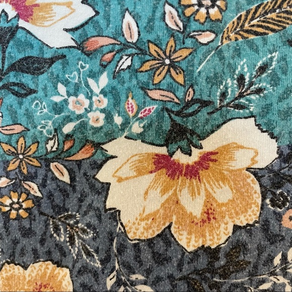 Alkamy Blue Flutter Sleeve Tee - Picture 5 of 7